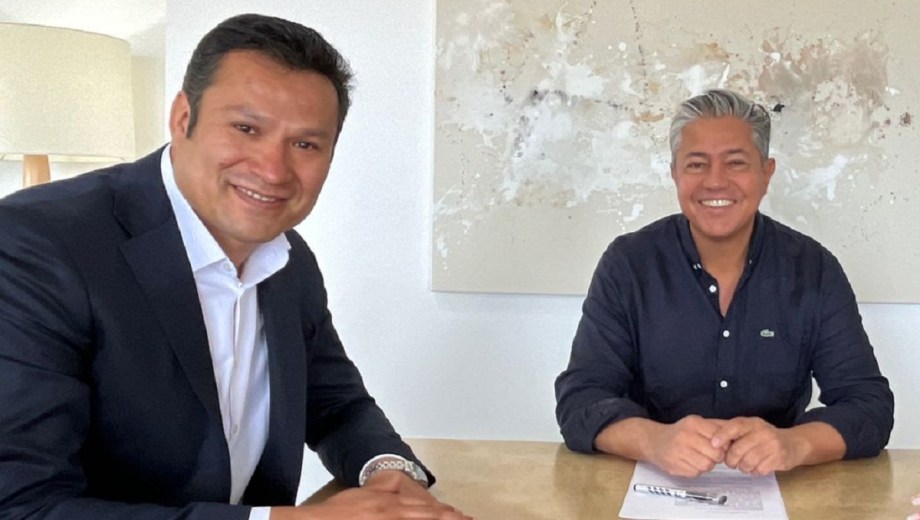 Osvaldo Llancafilo fue  diputado nacional, en reemplazo de Rolando Figueroa