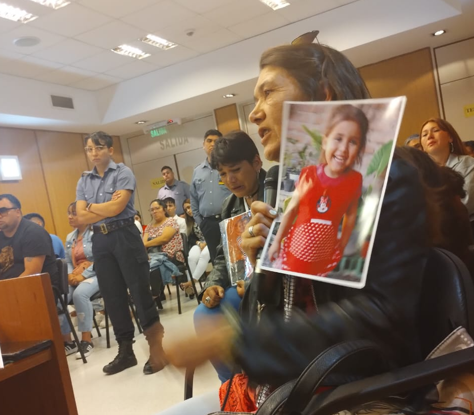 La mamá de Florencia Belén exigió justicia en el último día del juicio contra Kevin López. foto: gentileza.