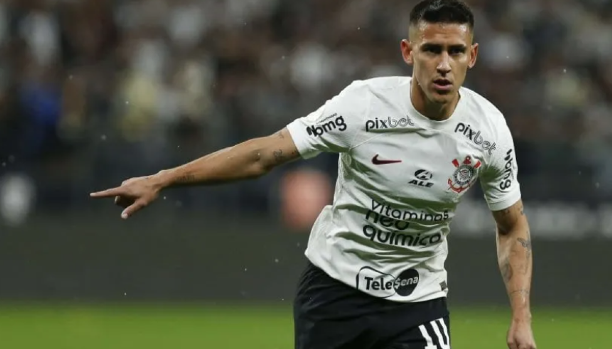 El volante paraguayo cortó su vínculo con Corinthians y podría acercarse a Boca. Archivo. 