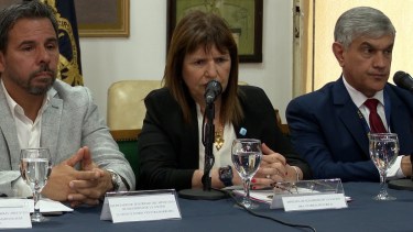 Patricia Bullrich realizó un pedido de colaboración de los trabajadores en medio de la marcha de la CGT contra el DNU de Milei. Foto Archivo.