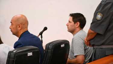 Zanotti junto a su defensor, Marcelo Sterz, en la audiencia de hoy. Foto Florencia Salto.