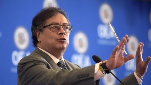 Petro criticó a Milei por las universidades aranceladas: “20.000 colombianos serán expulsados”