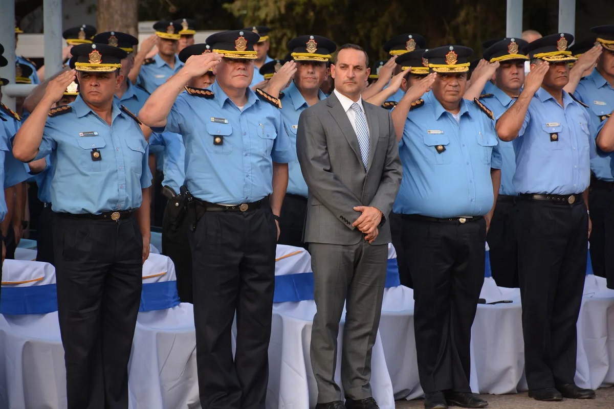 Alrededor de 1300 efectivos retirados estarían interesados en volver a la Policía, según afirmó el ministro Nicolini en diálogo con RÍO NEGRO RADIO. (Gentileza).
