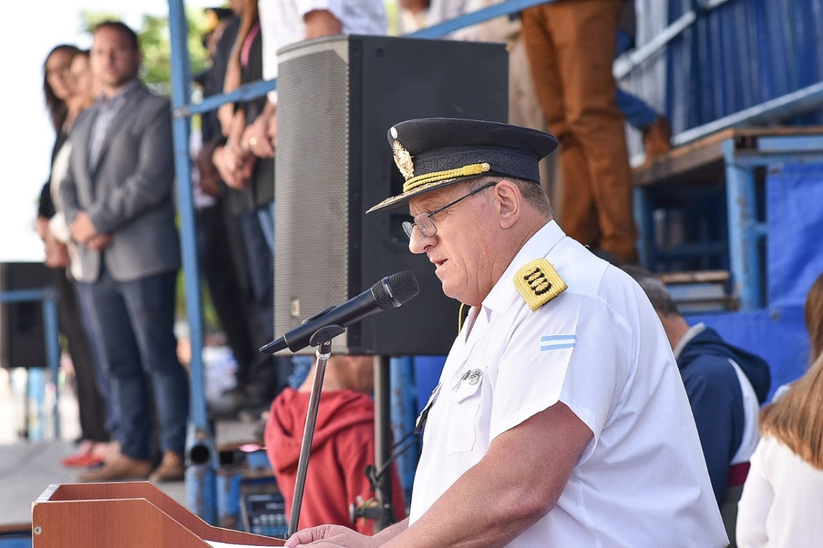 El comisario general Osvaldo Tellería fue el único orador en el acto. Foto: Mauricio Martín.