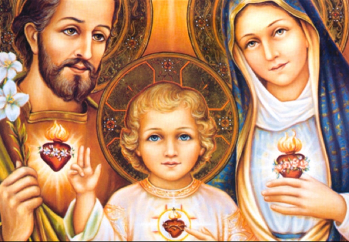 José, Jesús y María integran la Sagrada Familia que dialoga con Dios para resolver sus problemas.-