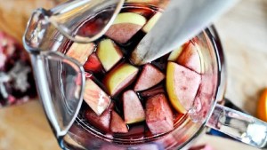 Verano = 4 versiones de sangrías bien refrescantes