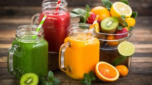 4 smoothies para refrescarnos y cuidar la salud