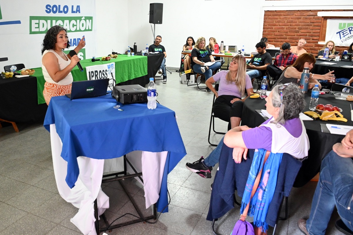  Julieta Parente fue una de las disertantes en el encuentro. Foto: Marcelo Ochoa.