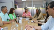 Imagen de Unter reclamó la apertura de paritarias en el primer encuentro con la nueva ministra de Educación