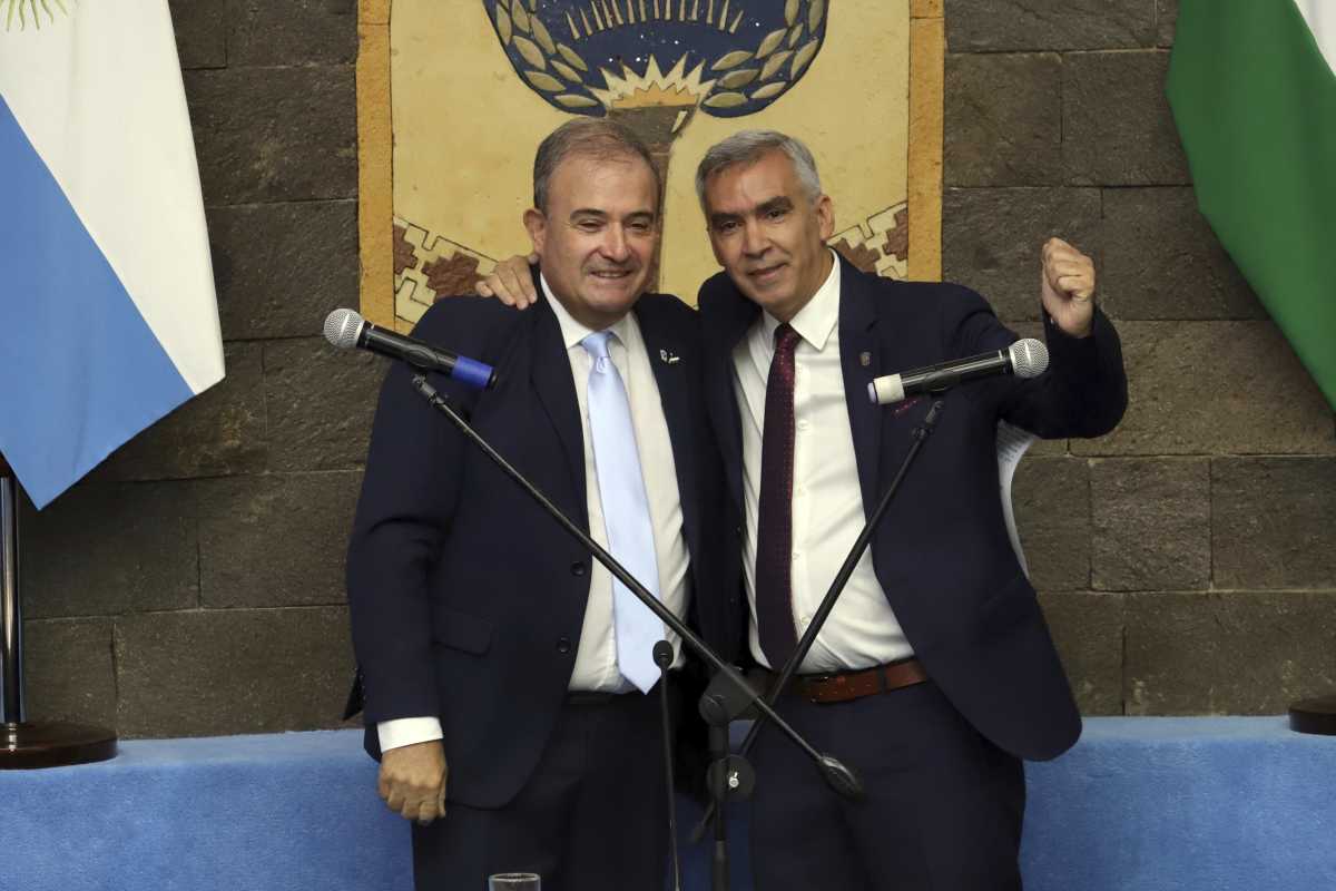 El abrazo y los siete datos para repasar de la asunción de Weretilneck ...