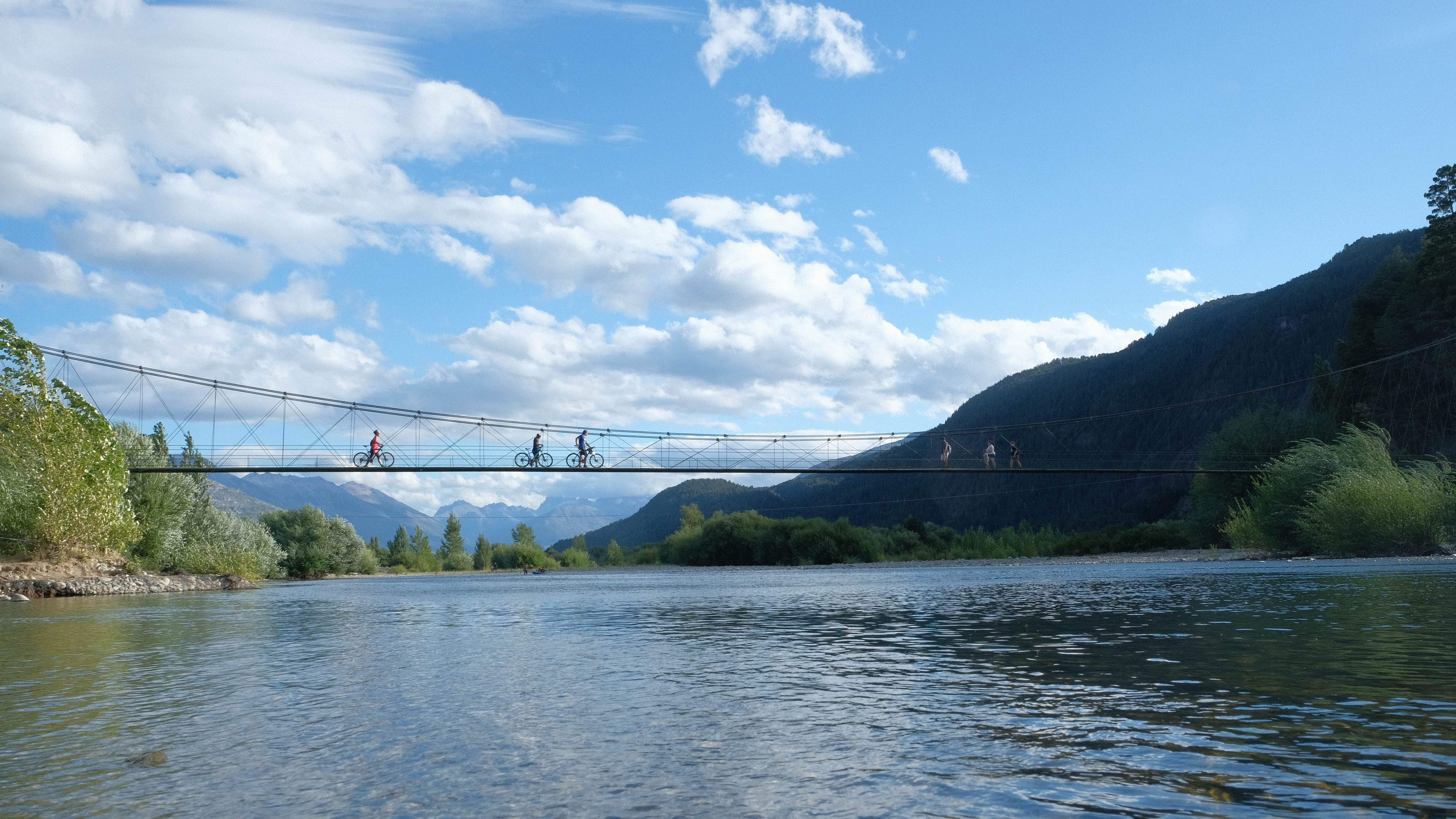 La localidad chubutense de Lago Puelo  'la perla de la Comarca Andina' de la mano de las nuevas autoridades municipales. Foto: Télam.