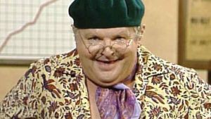 Cien años de Benny Hill, el popular humorista inglés que fue rico y murió solo y en el abandono