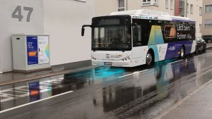 Una empresa israelí desarrolla rutas para cargar vehículos eléctricos mientras se conduce