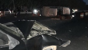Impactante choque y vuelco sobre la Ruta 22 en Cipolletti: uno de los conductores estaba alcoholizado