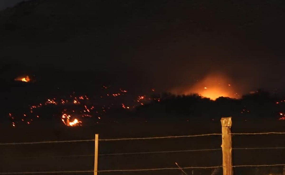 El incendio inició en la zona de Cerrito Piñón. Foto: gentileza