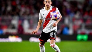 Se vienen días claves para que Claudio Echeverri se convierta en jugador del Manchester City