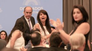 Video | Ley Ómnibus: con reclamos de sectores civiles, terminó otra jornada de debate en Diputados