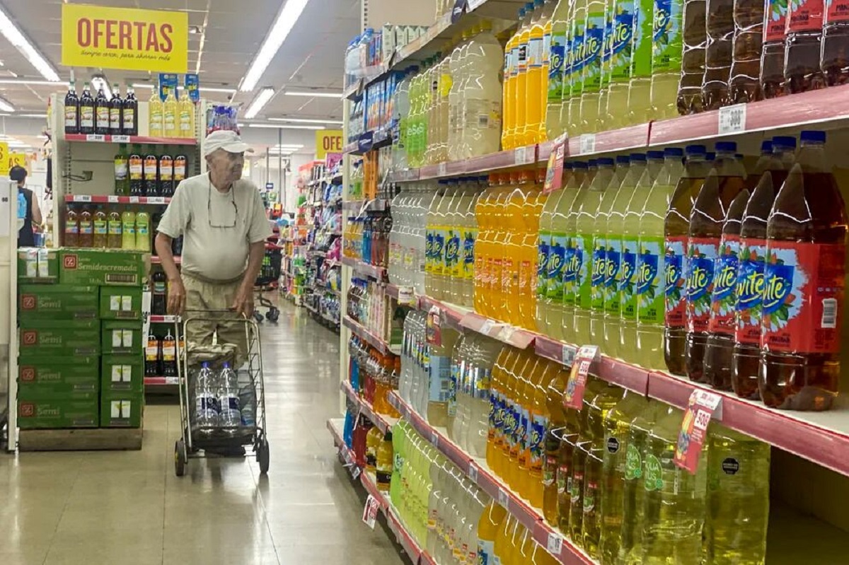 ANSES ofrece descuentos para jubilados, pensionados y beneficiarios de asignaciones en sus compras cotidianas. Foto: Infobae.-
