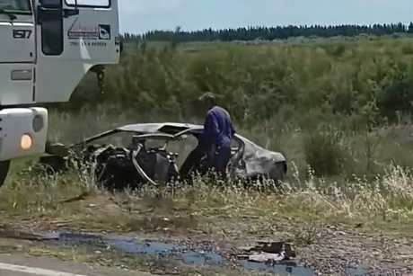 Los ocupantes del Peugeot fallecieron en el accidente. Foto gentileza Radio Luis Beltrán