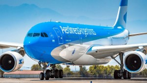 Aerolíneas Argentinas: funcionarios estatales no podrán acumular ni canjear millas