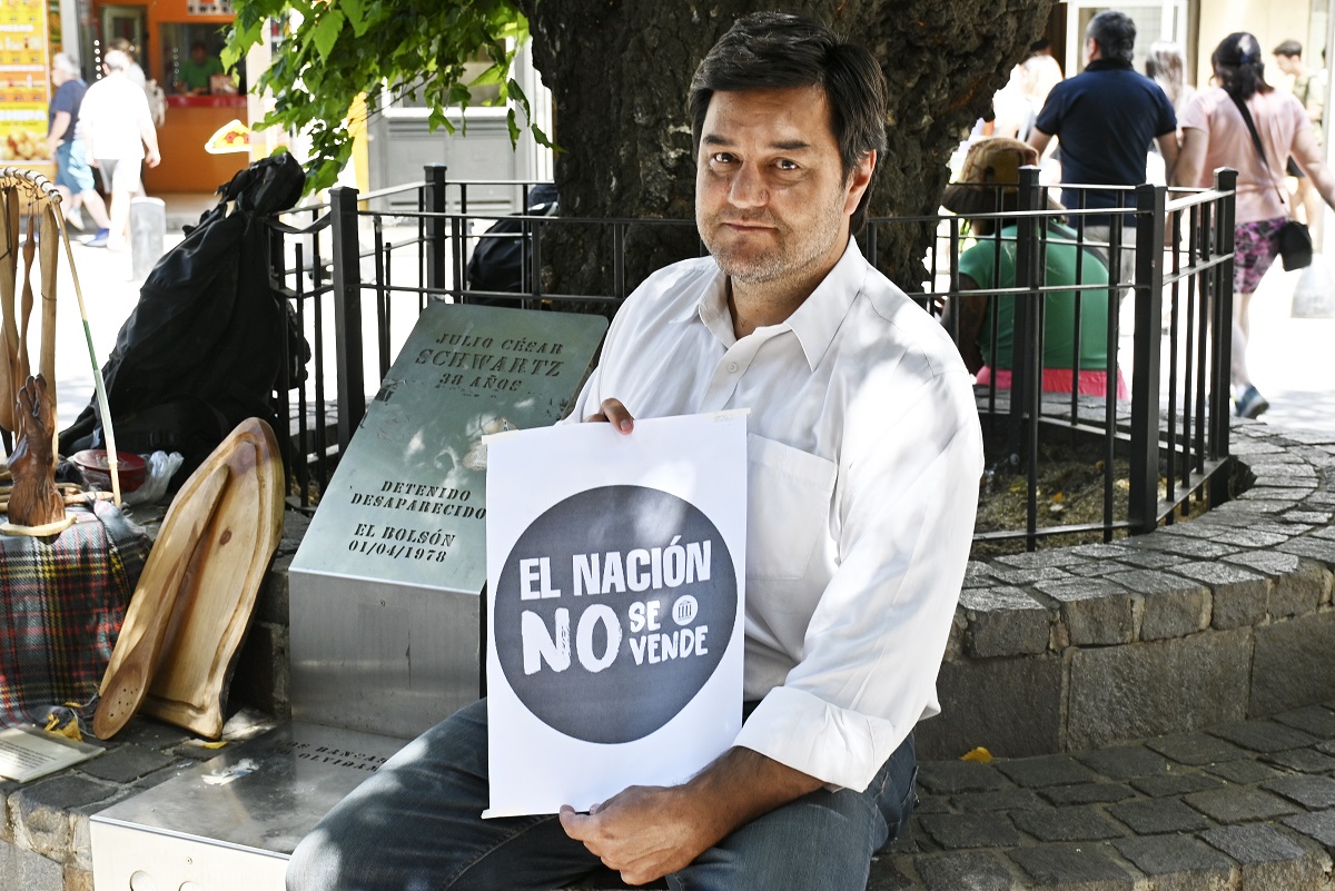 Germán Schwartz trabaja como cajero en el Banco Nación desde hace 15 años. Foto: Chino Leiva