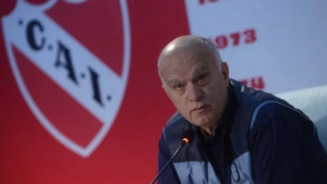 El enojo de Grindetti por el viaje cancelado a Miami: «Estos tipos jodieron a Independiente»