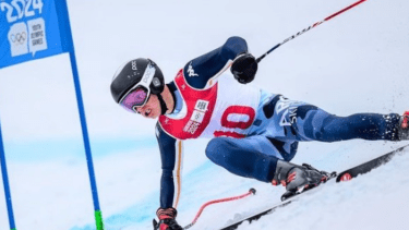 El neuquino de 17 años consuigió la márca más importante en la historia de los juegos. 