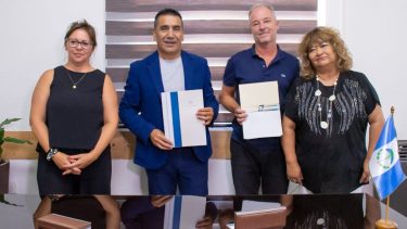 Se rubricó en el municipio cutralquense (Foto: gentileza)