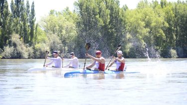 Damián Pinta- Miguel Saavedra y Jeremy Candy y Quentin Urban luchan por la victoria. (Foto/Jorge Silva)