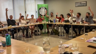 ATE convocó a una jornada nacional de lucha el 15 de enero, exigiendo aumento salarial y rechazando despidos. Foto Archivo.