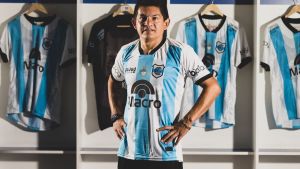 Un crack en el ascenso: El Pulga Rodríguez fue presentado en Gimnasia de Jujuy