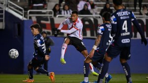 Video | Mirá el golazo de Herrera que le dio el empate a River con Monterrey