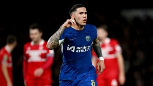 Con un gol de Enzo Fernández, Chelsea pasó a la final de la Copa de la Liga inglesa