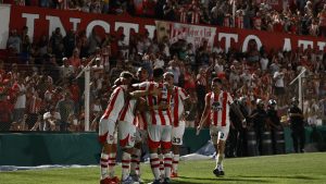 Instituto de Córdoba goleó a Atlético Tucumán en el arranque de la segunda fecha de la Copa de la Liga