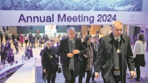Impuesto a los mega-ricos: Davos rompe un tabú