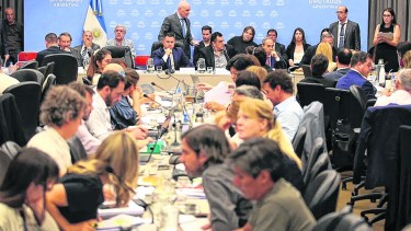 Ley Ómnibus: el arte de conversar y consensuar