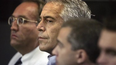 Jeffrey Epstein era un magnate millonario investigado por tráfico sexual, en Estados Unidos.-