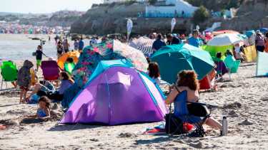 Los turistas llegan sin reserva previa. Consultan tarifas en el lugar y luego confirman.