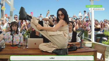 La cantante y actriz asistió al programa de streaming Olga y habló sobre el odio que recibe en redes.