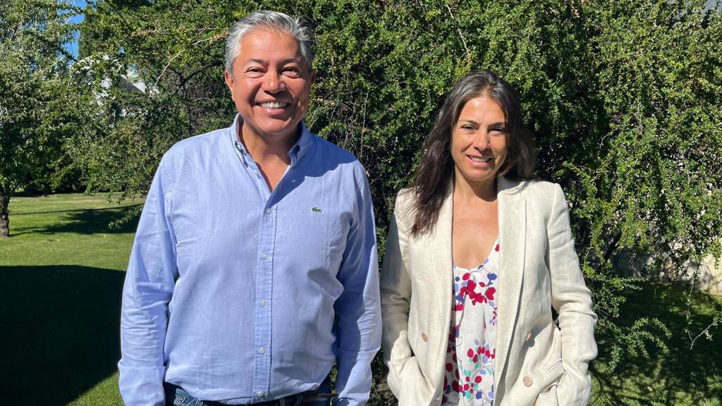 Rolando _Figueroa y Lucila Crexell se reunieron en la zona sur de Neuquén (Neuquén Informa)