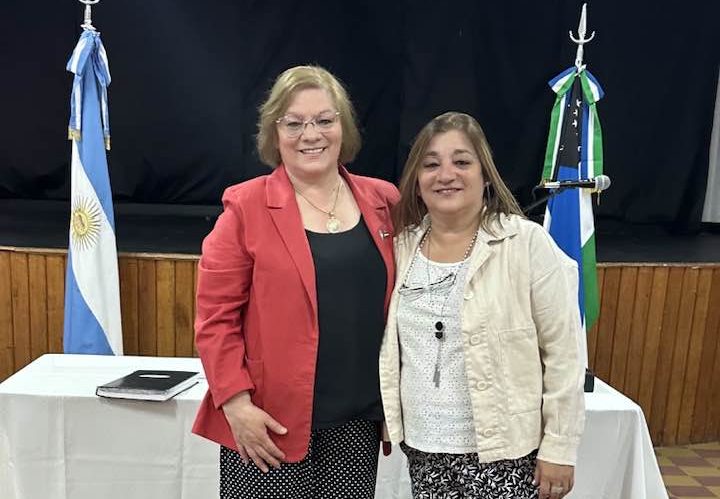 La intendenta, Mabel Yauhar, y su hermana Soraya, reelecta como legisladora provincial el año pasado.