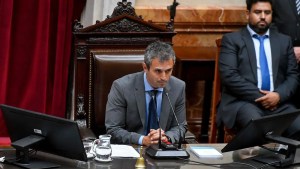 Milei no quiere enviar ministros a Diputados para explicar la Ley Ómnibus y profundizó las diferencias
