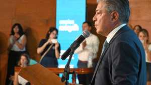 Rolando Figueroa aumentó impuestos en Neuquén para afrontar la falta de giros nacionales