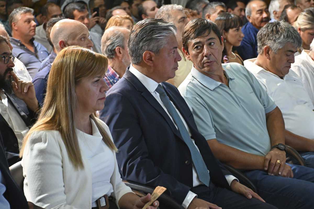 Neuquén. Rolando Figueroa abre hoy una mesa petrolera con Rucci y las empresas, con foco en el empleo