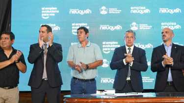 Rolando Figueroa en la presentación de Emplea Neuquén, en enero pasado. Foto: Florencia Salto.