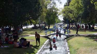 Tras superar los 40°C, baja la temperatura en Neuquén y Río Negro a partir del lunes: a cuánto llegará el viento