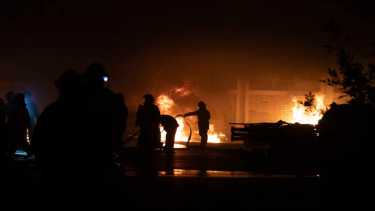 Investigan si el incendio fue accidental o intencional. Foto: Juan Thomes 