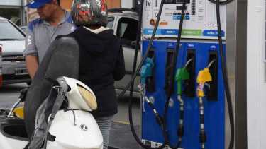 Aumento de combustibles. Foto: archivo Juan Thomes.