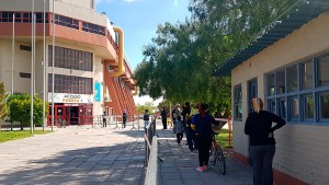 Relevamiento de planes sociales este lunes en el Ruca Che de Neuquén: qué deben llevar los beneficiarios