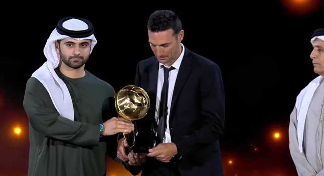 Scaloni fue premiado en Arabia Saudita. Foto: NA/Captura de pantalla.